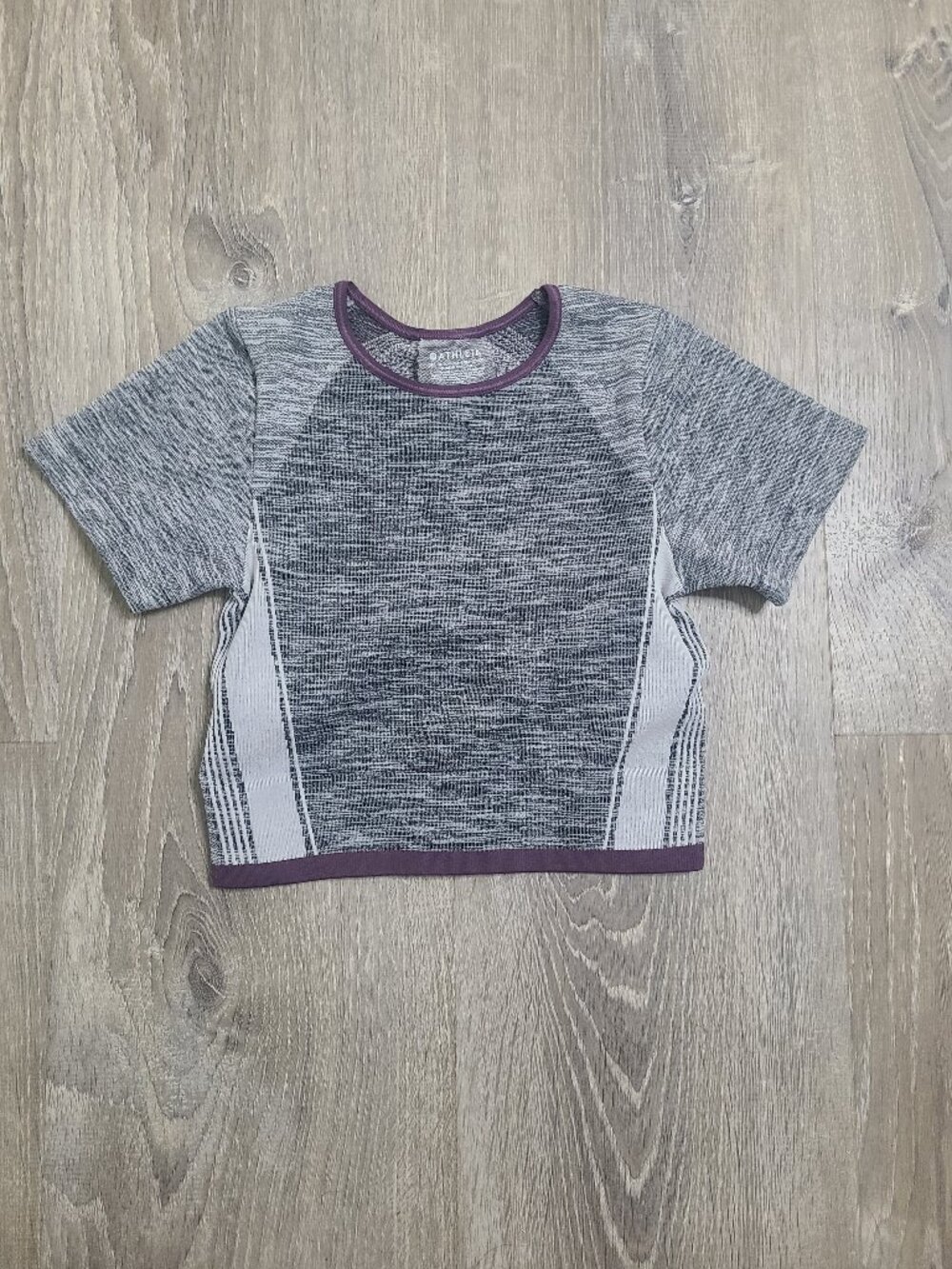 Athleta Impact Seamless Space Dye Gray Purple Crop Workout Tee - Size XS